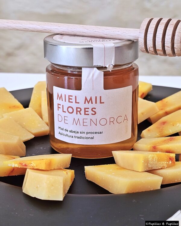 Miel mille fleus et fromage au safran