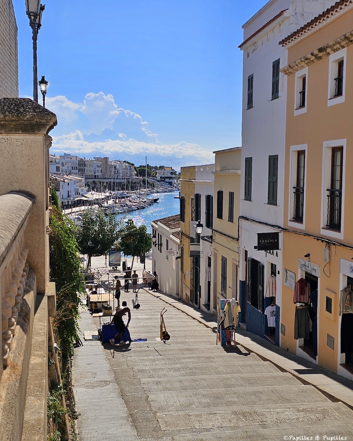 Descente vers le port de Ciutadella