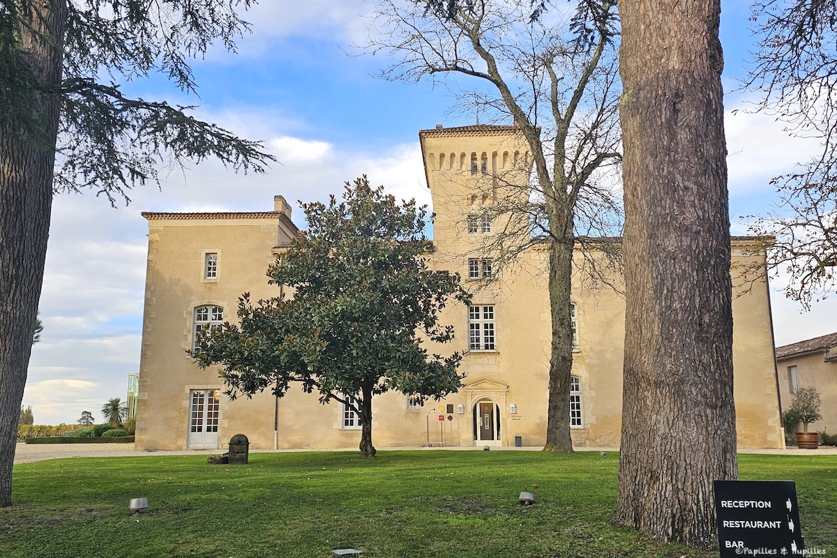 Château Lafaurie-Peyraguey sous la lumière d’automne, cadre du restaurant Lalique
