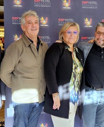 Bruno Tripon (CCI), Franck Chaumes (Umih), Nathalie Laporte (CMA), Stéphane Carrade (Skiff Club) Valérie Bannier (Exp'Hôtel))