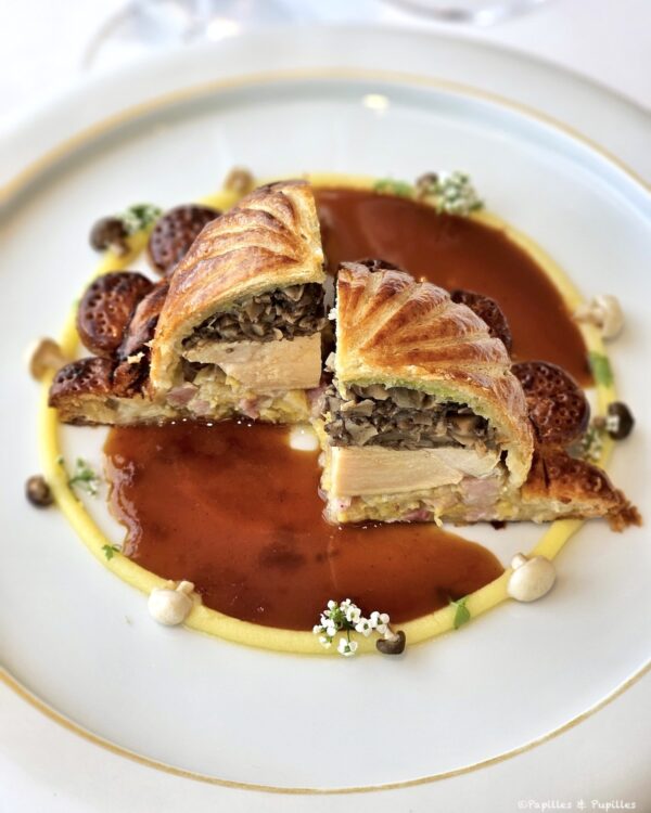 Part de Pithiviers volaille-champignons, feuilletage régulier et farce juteuse