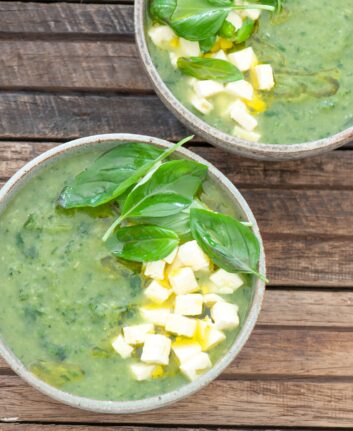 Velouté de courgettes fromage et basilic