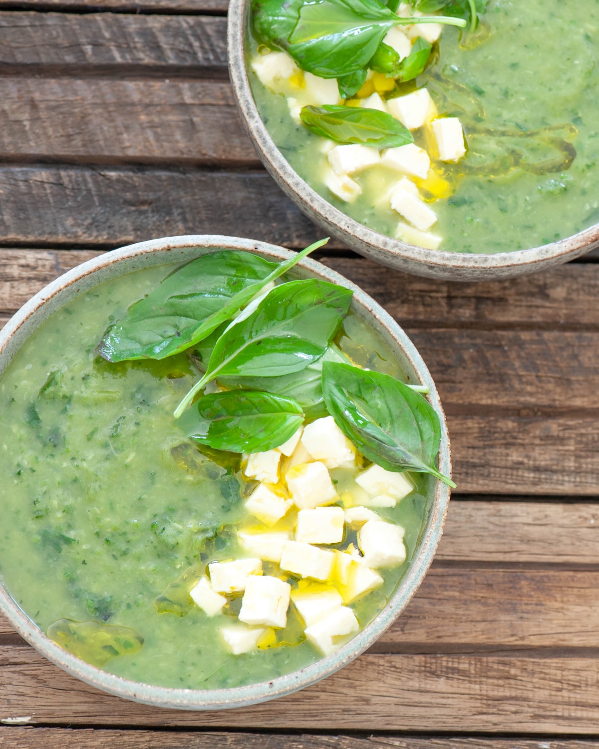 Velouté de courgettes fromage et basilic