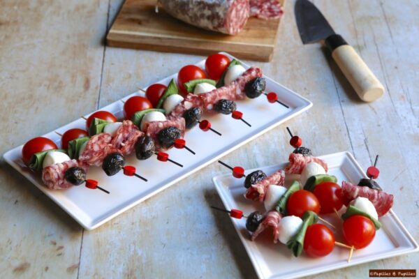 Brochettes saucisson tomates mozzarella