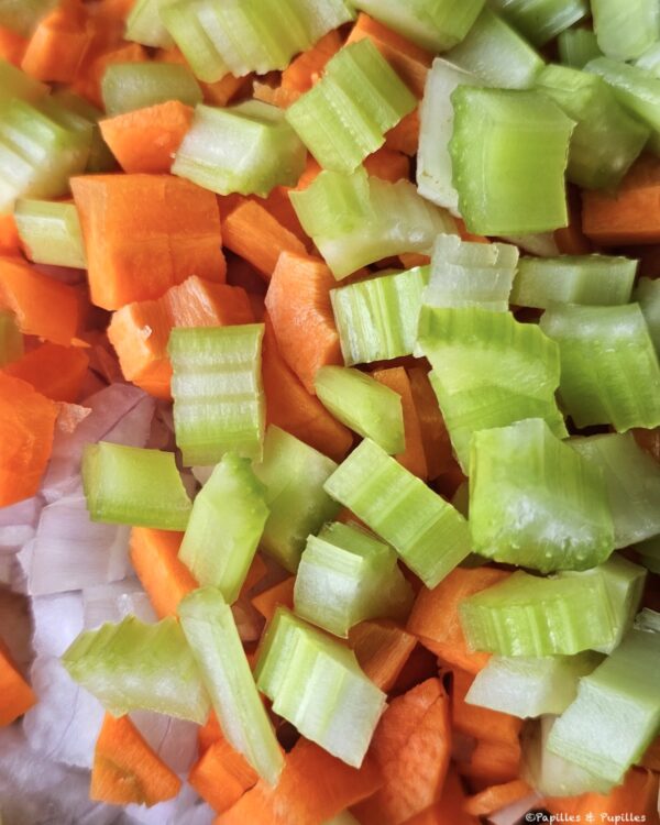 Garniture aromatique (carottes, céleri et oignon)