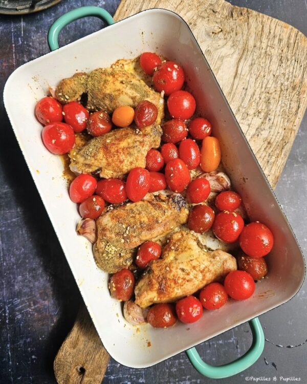 Ajoutez les tomates et le zaatar