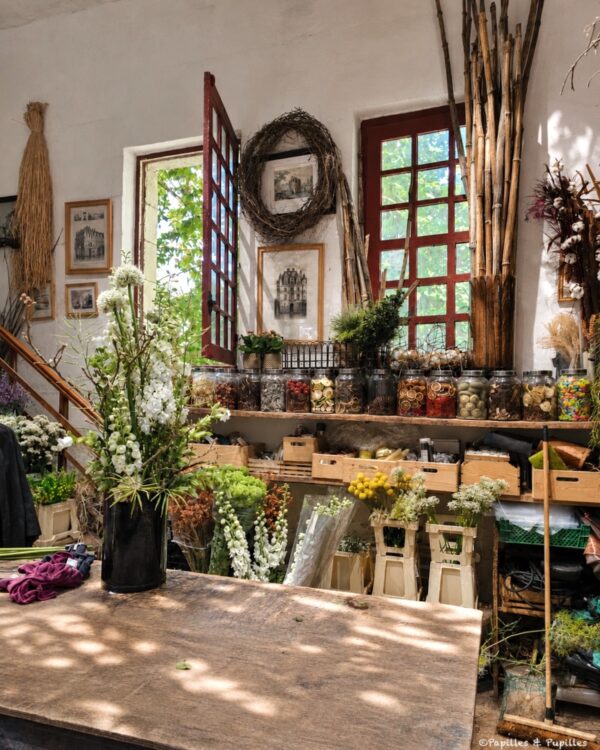 Grand atelier floral lumineux du château de Chenonceau