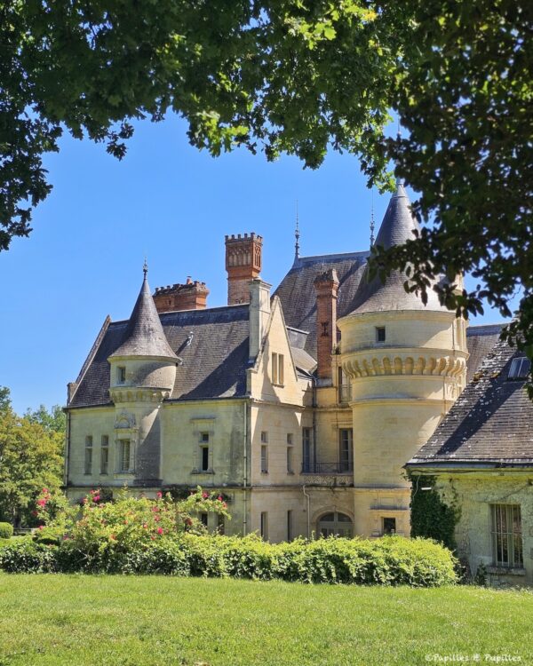 Château de la Bourdaisière vu depuis les jardins