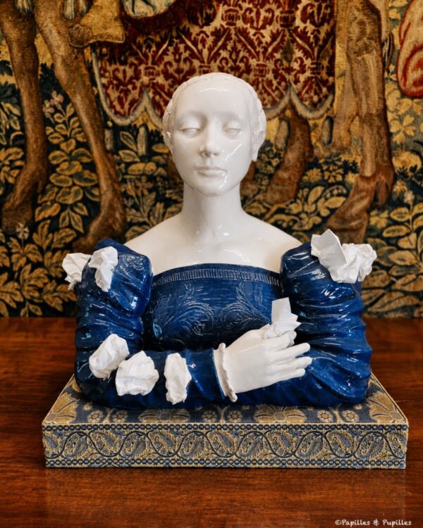 La dame aux mouchoirs