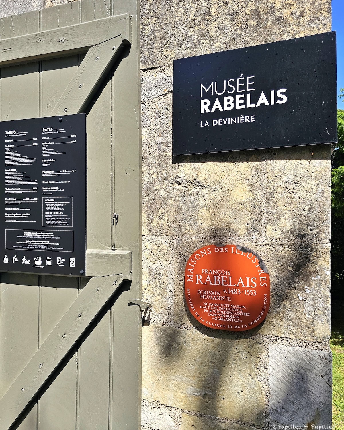 Entrée du musée Rabelais La Devinière à Seuilly, près de Chinon
