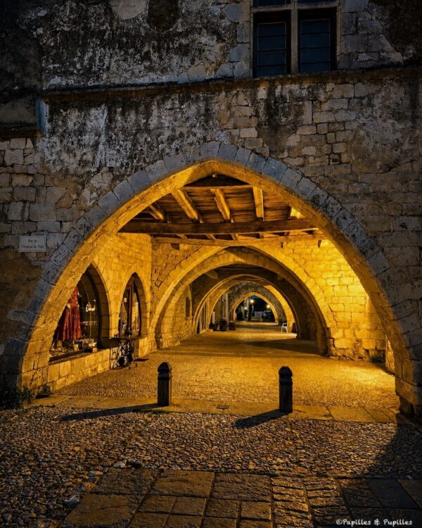 Monpazier la nuit