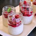 Perles du Japon au lait de coco et coulis de fruits rouges