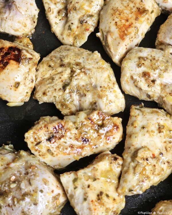 Cubes de poulet cuit