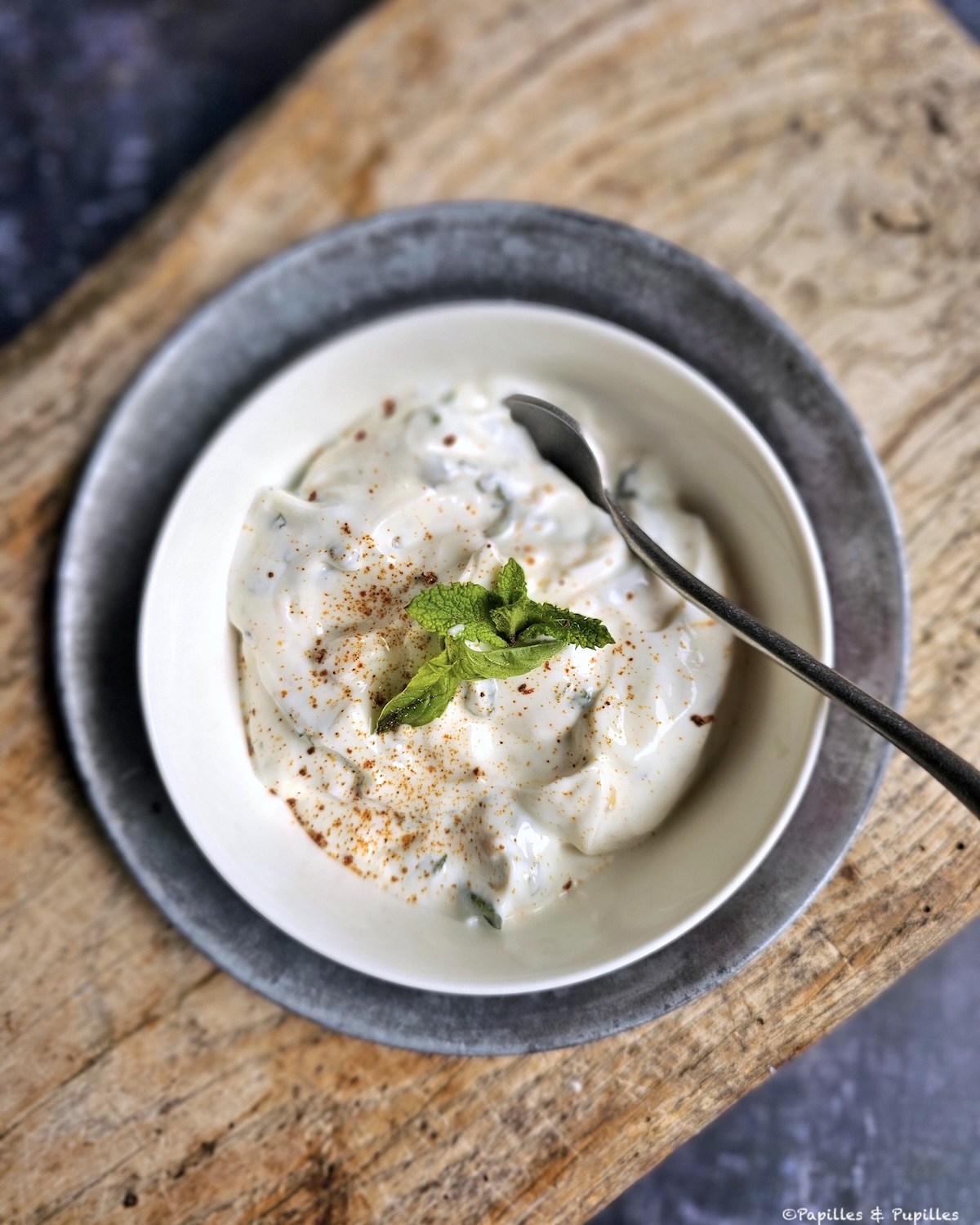 Sauce yaourt au citron confit, menthe et basilic